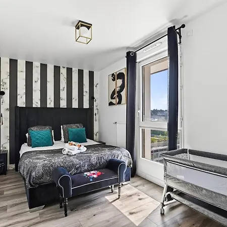 Premium Duplex With Terrace And Parking- Direct Rer A Line To Paris Apartament Rueil-Malmaison